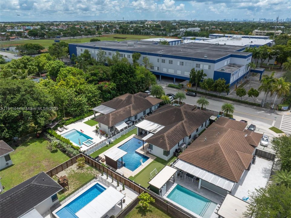 В аренду: $6,500 (4 спален, 3 ванн, 2011 Квадратных фут)