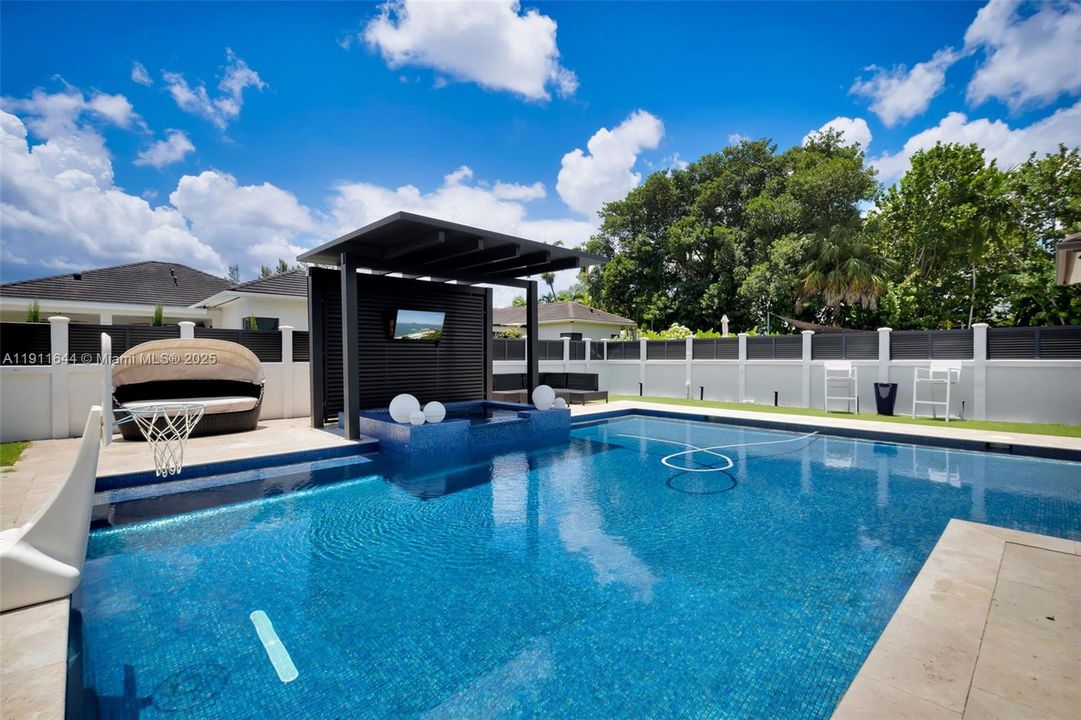 В аренду: $6,500 (4 спален, 3 ванн, 2011 Квадратных фут)