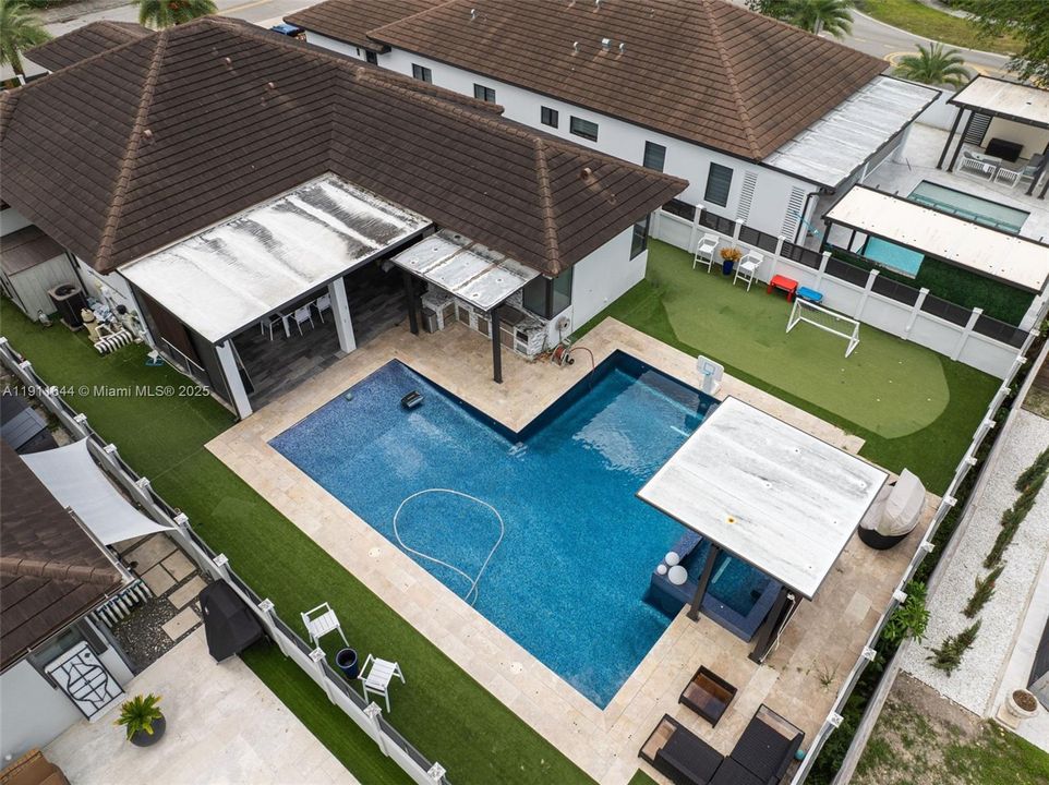 В аренду: $6,500 (4 спален, 3 ванн, 2011 Квадратных фут)