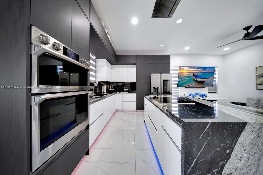 В аренду: $6,500 (4 спален, 3 ванн, 2011 Квадратных фут)