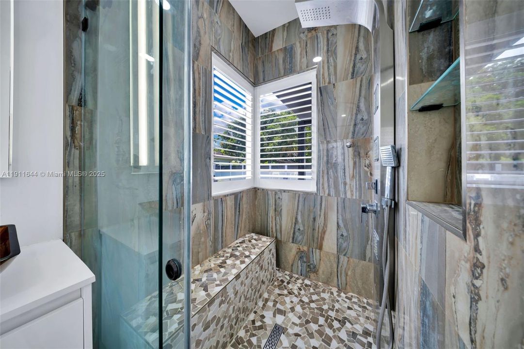 В аренду: $6,500 (4 спален, 3 ванн, 2011 Квадратных фут)