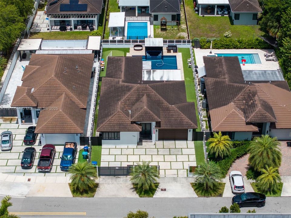 В аренду: $6,500 (4 спален, 3 ванн, 2011 Квадратных фут)