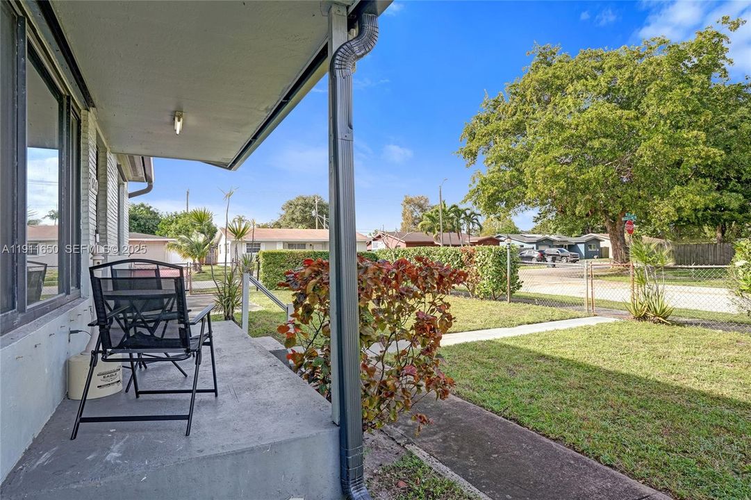 Active With Contract: $549,000 (4 beds, 3 baths, 1920 Square Feet)