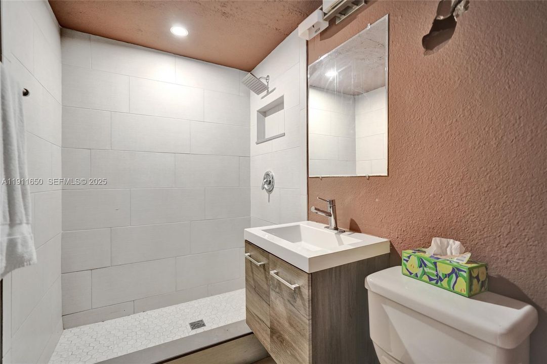 Active With Contract: $549,000 (4 beds, 3 baths, 1920 Square Feet)