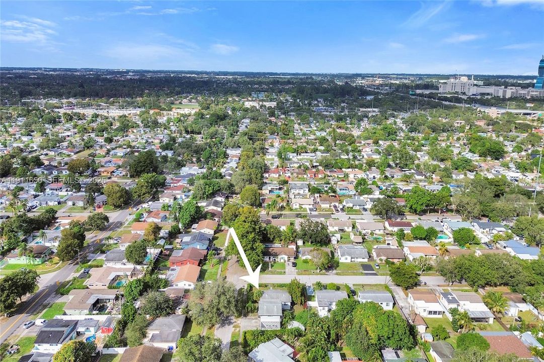 Active With Contract: $549,000 (4 beds, 3 baths, 1920 Square Feet)