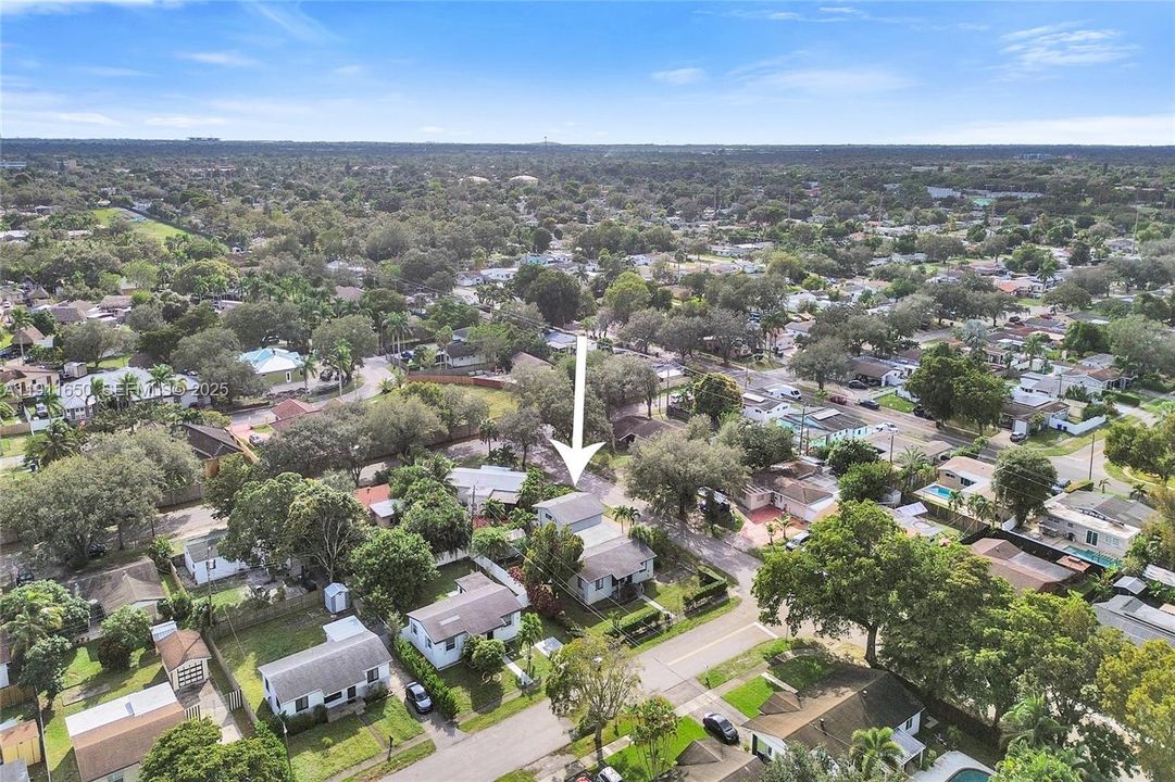 Active With Contract: $549,000 (4 beds, 3 baths, 1920 Square Feet)