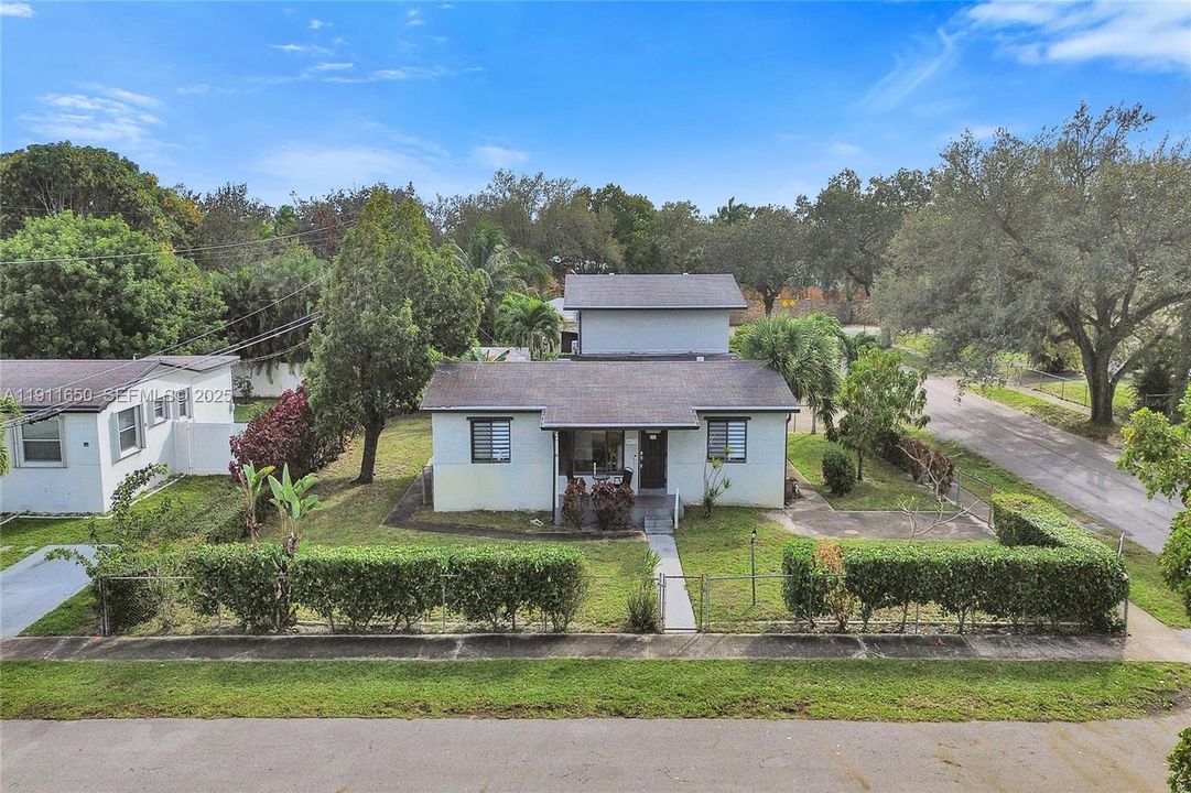 Active With Contract: $549,000 (4 beds, 3 baths, 1920 Square Feet)