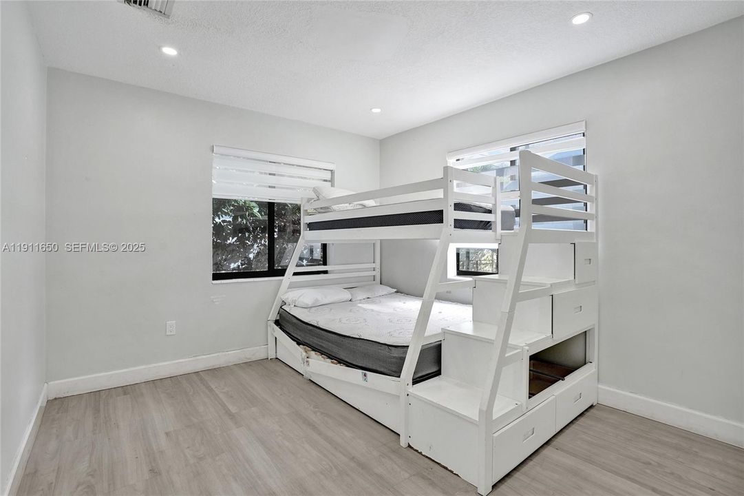 Active With Contract: $549,000 (4 beds, 3 baths, 1920 Square Feet)