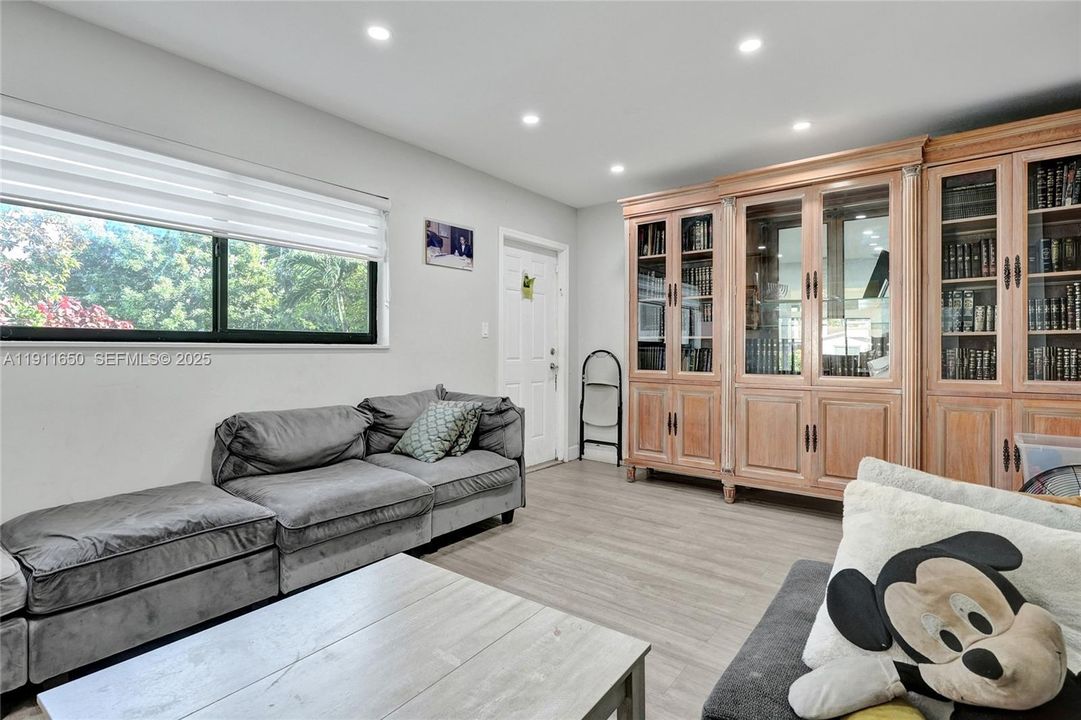 Active With Contract: $549,000 (4 beds, 3 baths, 1920 Square Feet)