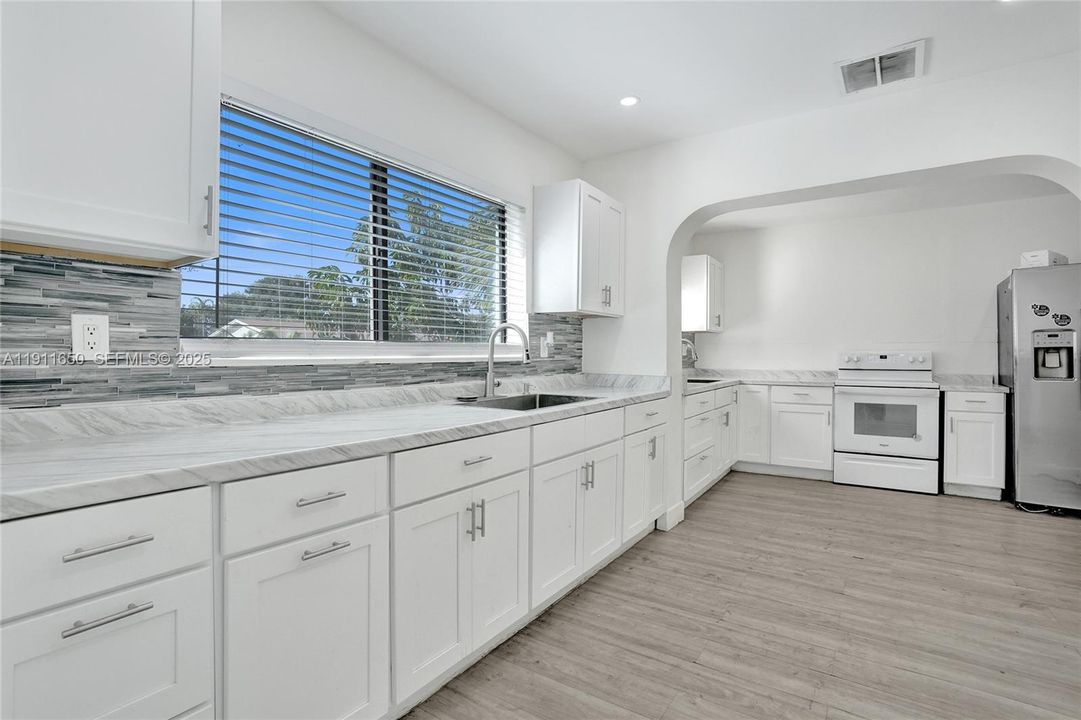 Active With Contract: $549,000 (4 beds, 3 baths, 1920 Square Feet)