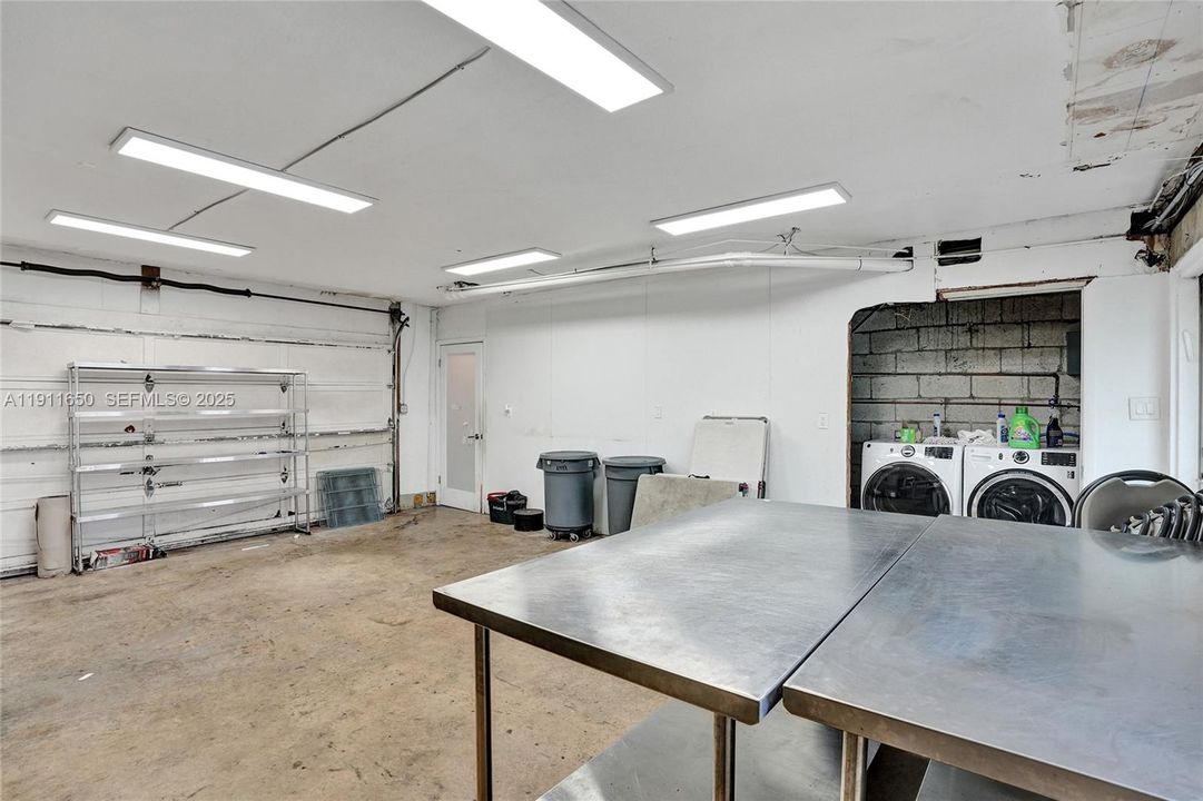 Active With Contract: $549,000 (4 beds, 3 baths, 1920 Square Feet)