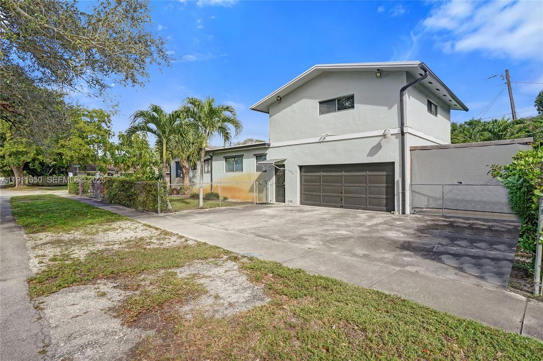 Active With Contract: $549,000 (4 beds, 3 baths, 1920 Square Feet)