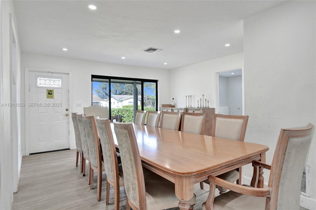 Active With Contract: $549,000 (4 beds, 3 baths, 1920 Square Feet)