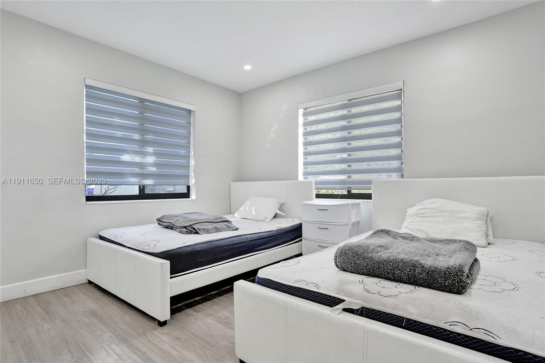 Active With Contract: $549,000 (4 beds, 3 baths, 1920 Square Feet)