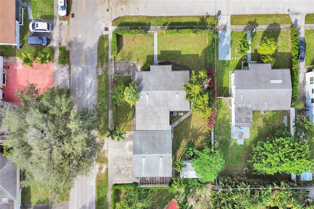 Active With Contract: $549,000 (4 beds, 3 baths, 1920 Square Feet)