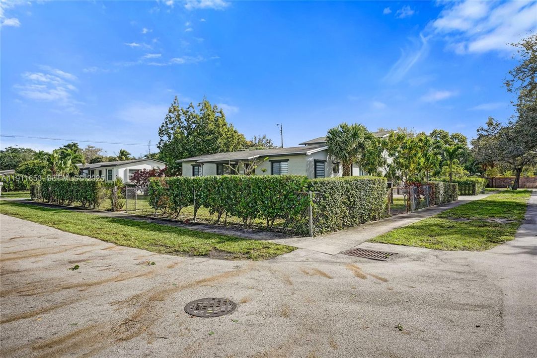 Active With Contract: $549,000 (4 beds, 3 baths, 1920 Square Feet)