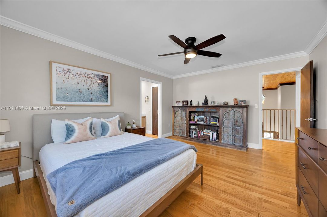 Active With Contract: $4,450 (3 beds, 2 baths, 1733 Square Feet)