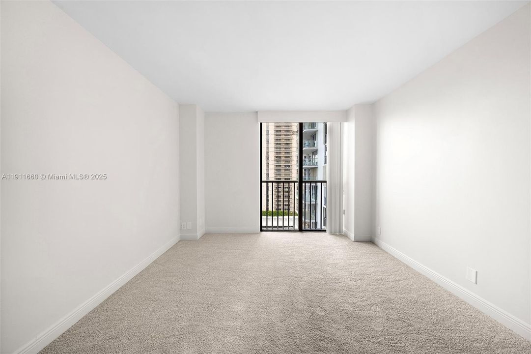 Active With Contract: $599,000 (2 beds, 2 baths, 1522 Square Feet)