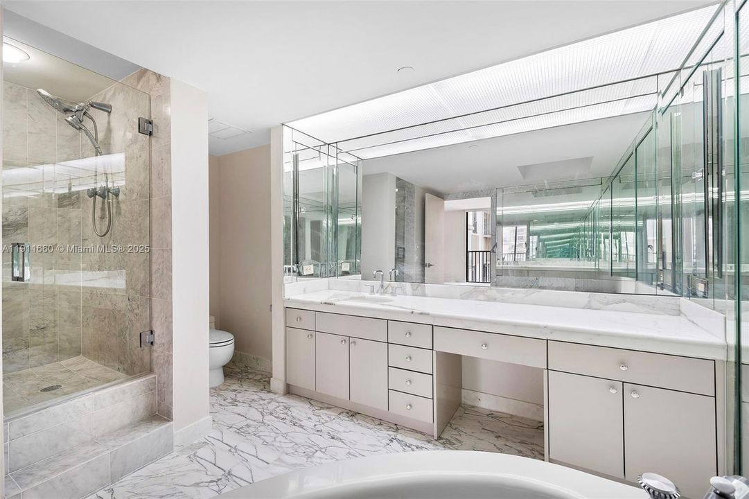 Active With Contract: $599,000 (2 beds, 2 baths, 1522 Square Feet)