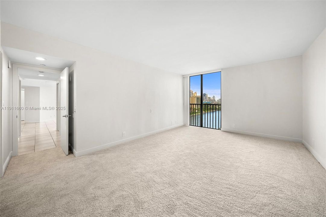 Active With Contract: $599,000 (2 beds, 2 baths, 1522 Square Feet)