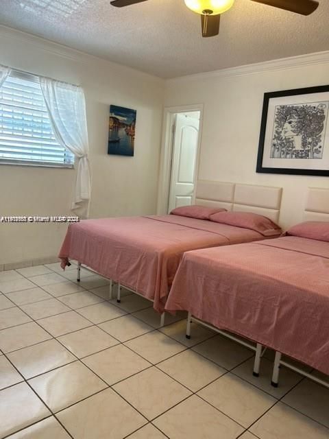 待售: $815,000 (5 贝兹, 5 浴室, 1716 平方英尺)