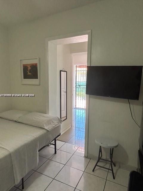 待售: $815,000 (5 贝兹, 5 浴室, 1716 平方英尺)