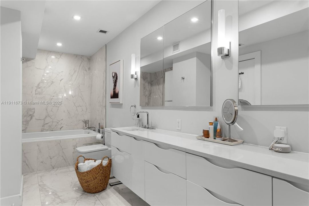 待售: $4,500,000 (3 贝兹, 4 浴室, 2594 平方英尺)