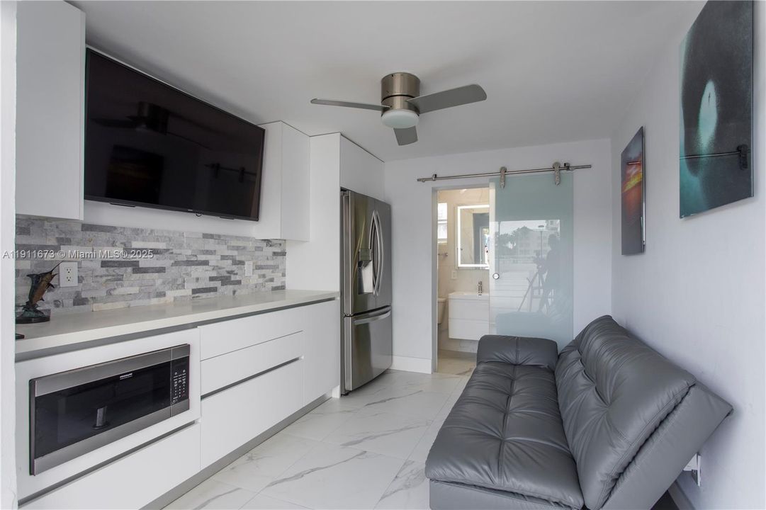 待售: $4,500,000 (3 贝兹, 4 浴室, 2594 平方英尺)