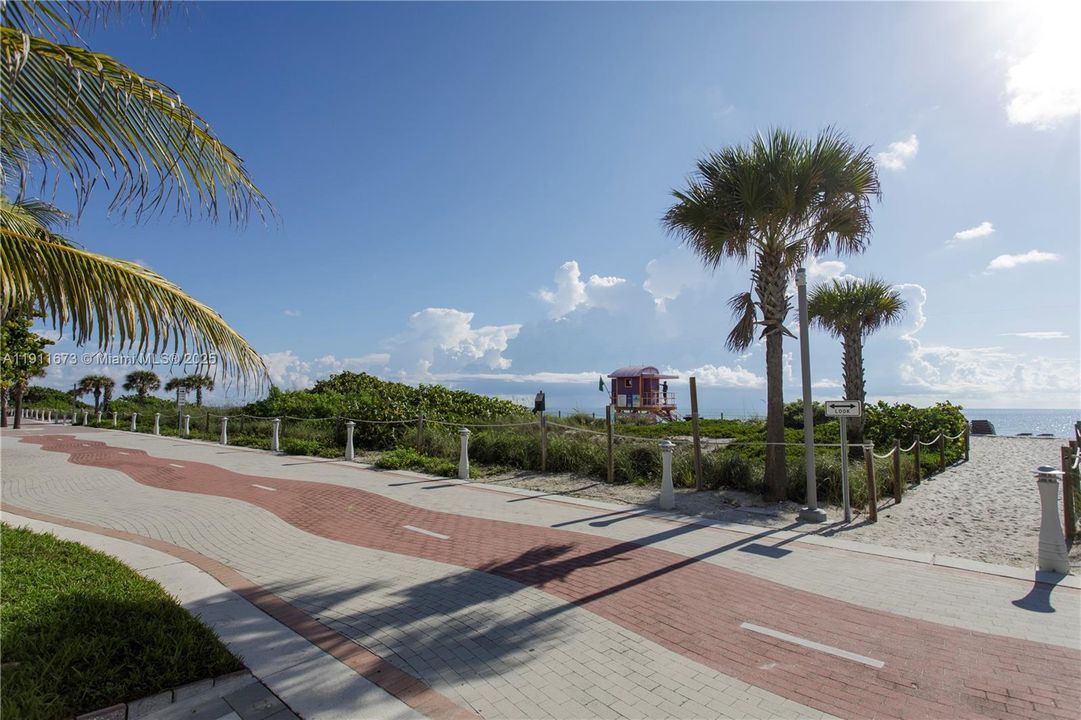 待售: $4,500,000 (3 贝兹, 4 浴室, 2594 平方英尺)