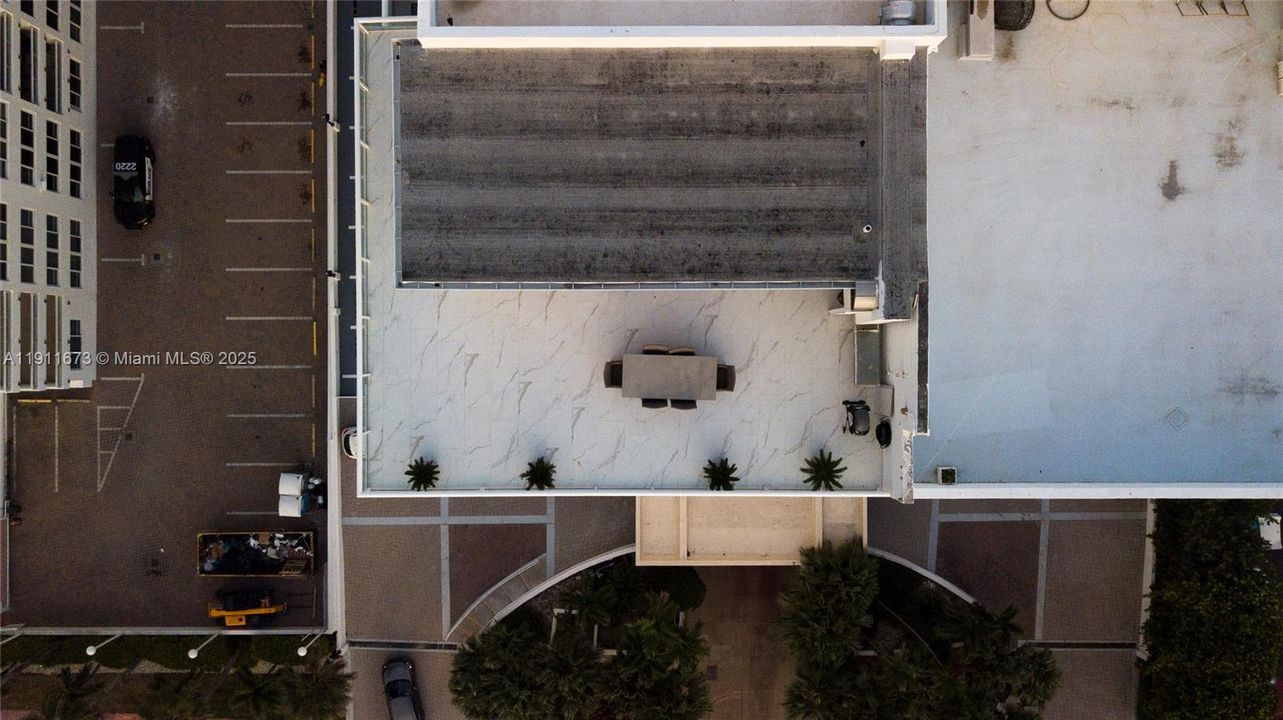 待售: $4,500,000 (3 贝兹, 4 浴室, 2594 平方英尺)