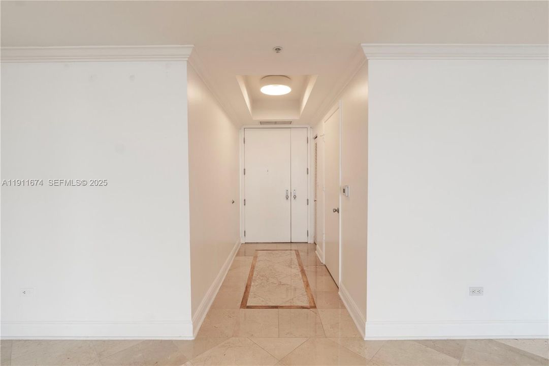 Recently Rented: $6,650 (2 beds, 2 baths, 1919 Square Feet)