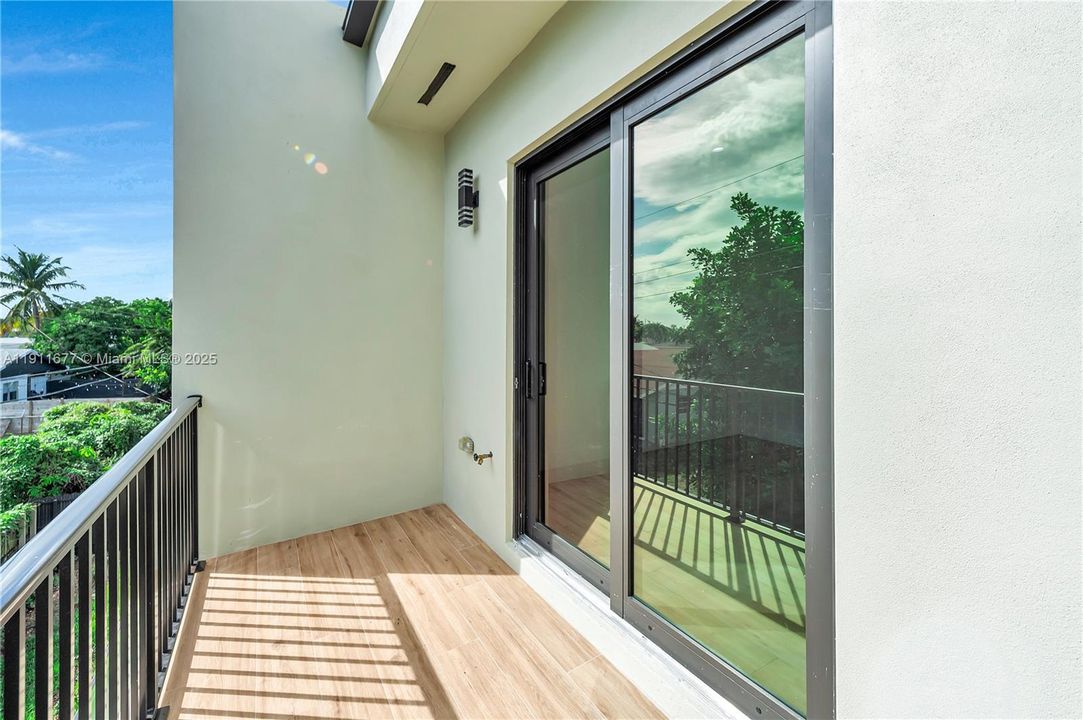 待售: $1,795,000 (0 贝兹, 0 浴室, 5472 平方英尺)