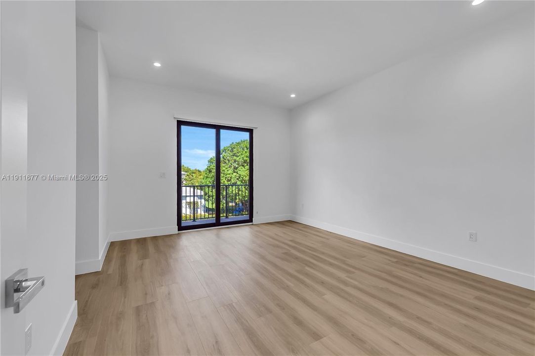 待售: $1,795,000 (0 贝兹, 0 浴室, 5472 平方英尺)