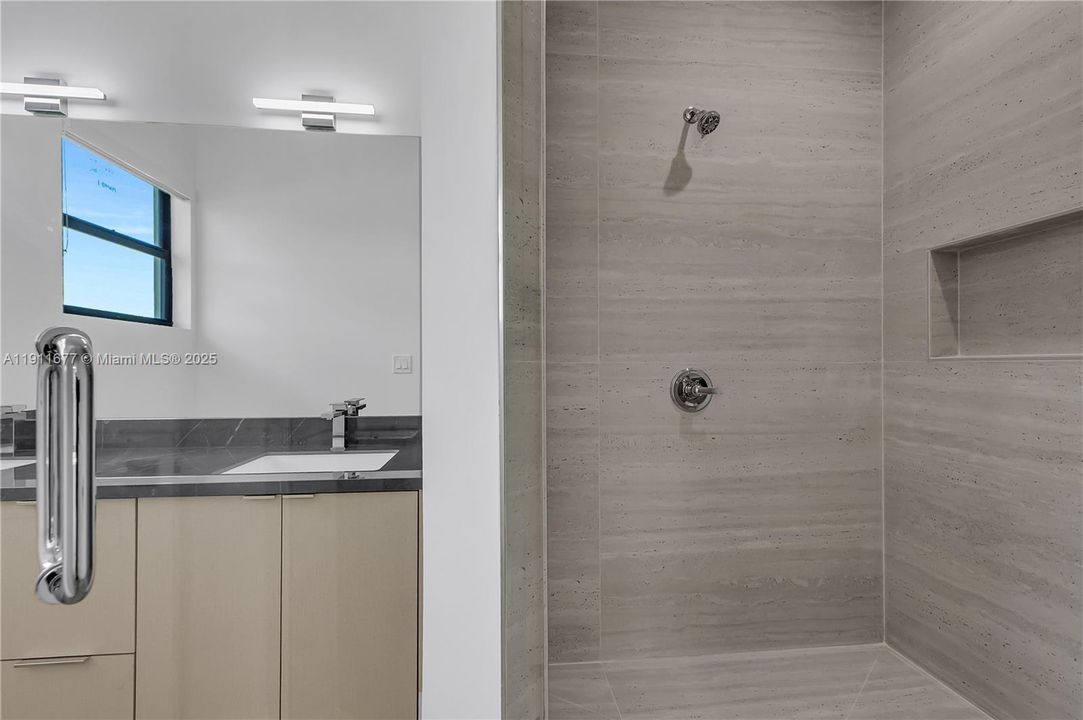 待售: $1,795,000 (0 贝兹, 0 浴室, 5472 平方英尺)