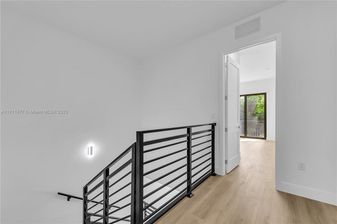 待售: $1,795,000 (0 贝兹, 0 浴室, 5472 平方英尺)