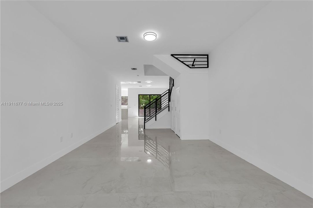 待售: $1,795,000 (0 贝兹, 0 浴室, 5472 平方英尺)