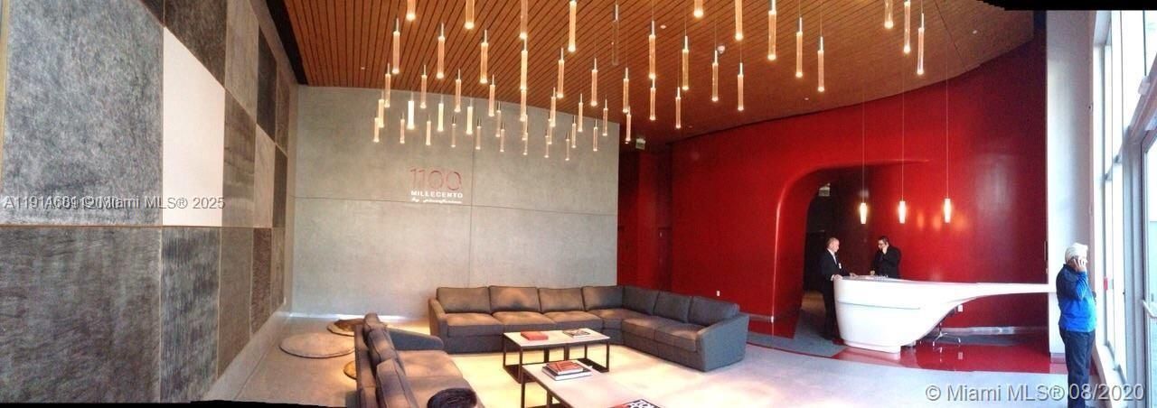 For Sale: $810,000 (2 beds, 2 baths, 1195 Square Feet)