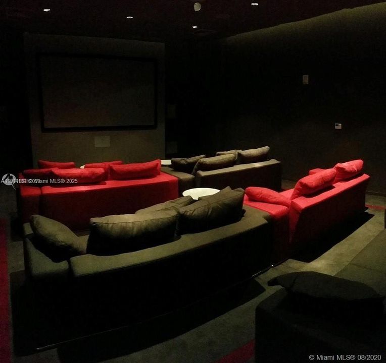 For Sale: $810,000 (2 beds, 2 baths, 1195 Square Feet)