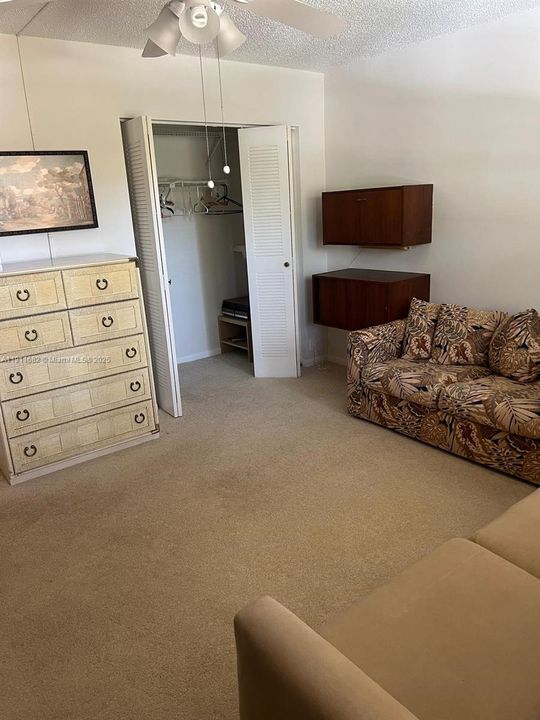 For Sale: $122,000 (2 beds, 2 baths, 1156 Square Feet)