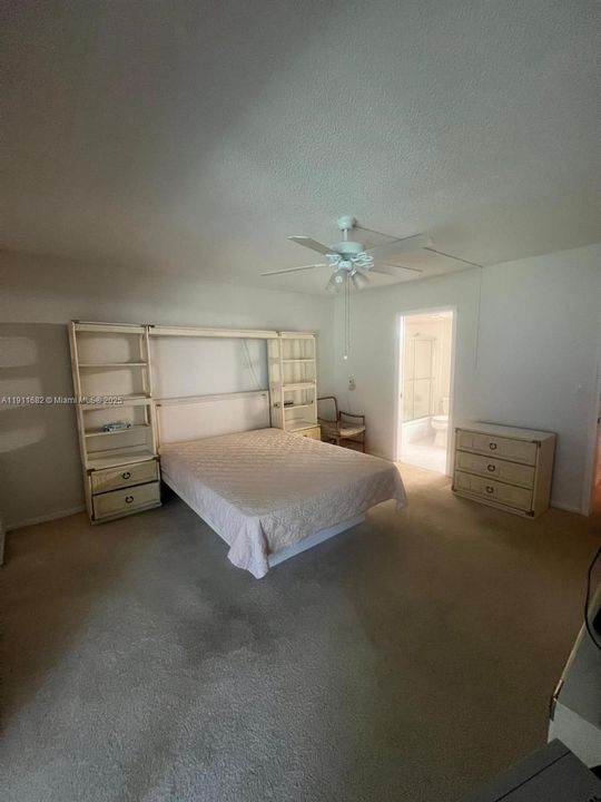 For Sale: $122,000 (2 beds, 2 baths, 1156 Square Feet)