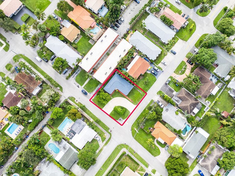 待售: $745,000 (0 贝兹, 0 浴室, 1645 平方英尺)