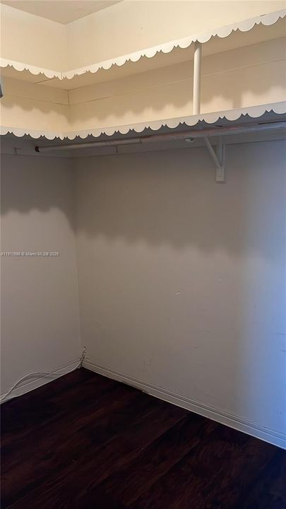 Active With Contract: $155,000 (2 beds, 2 baths, 730 Square Feet)