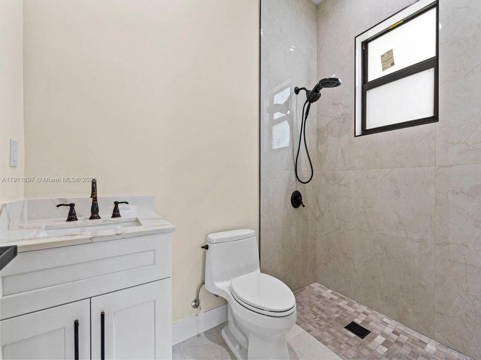 For Rent: $4,600 (4 beds, 4 baths, 2600 Square Feet)