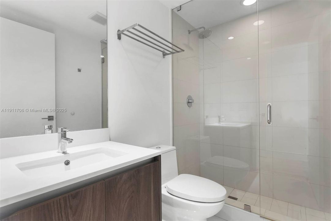 For Sale: $1,580,000 (3 beds, 3 baths, 1526 Square Feet)