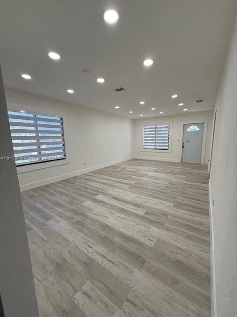 For Sale: $460,000 (3 beds, 1 baths, 1056 Square Feet)