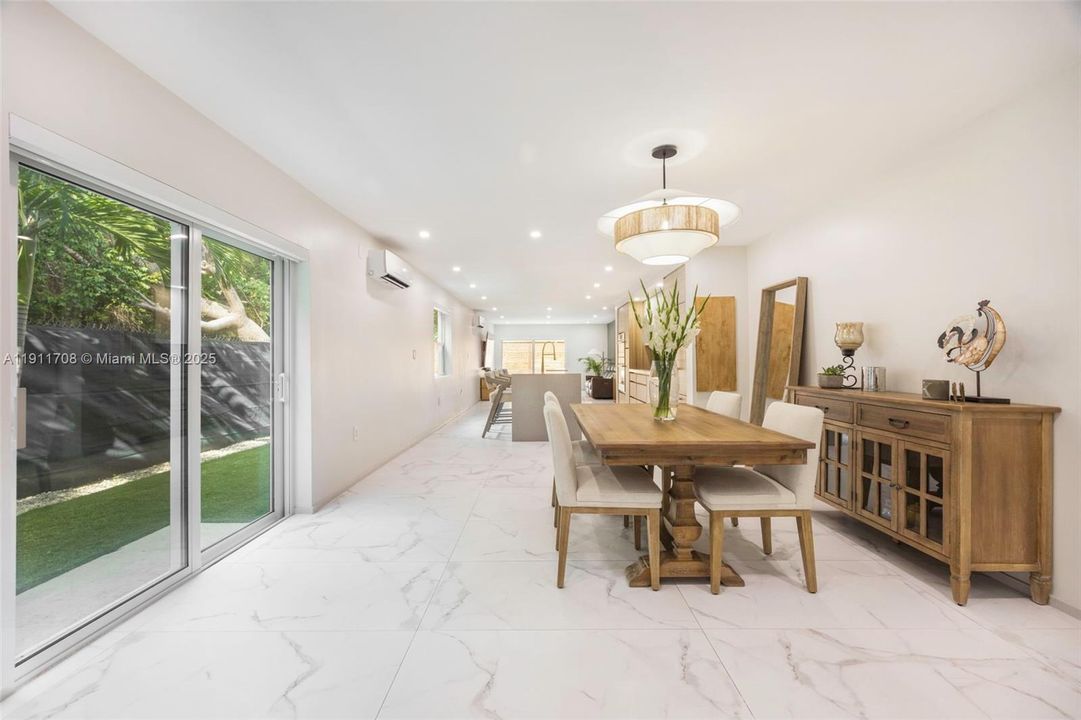 Active With Contract: $2,050,000 (4 beds, 4 baths, 2220 Square Feet)