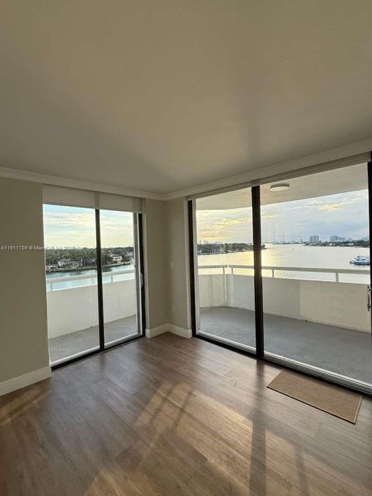 Activo con contrato: $3,200 (2 camas, 2 baños, 1130 Pies cuadrados)