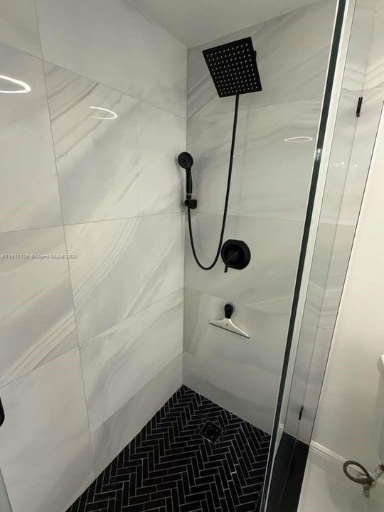 Activo con contrato: $3,200 (2 camas, 2 baños, 1130 Pies cuadrados)