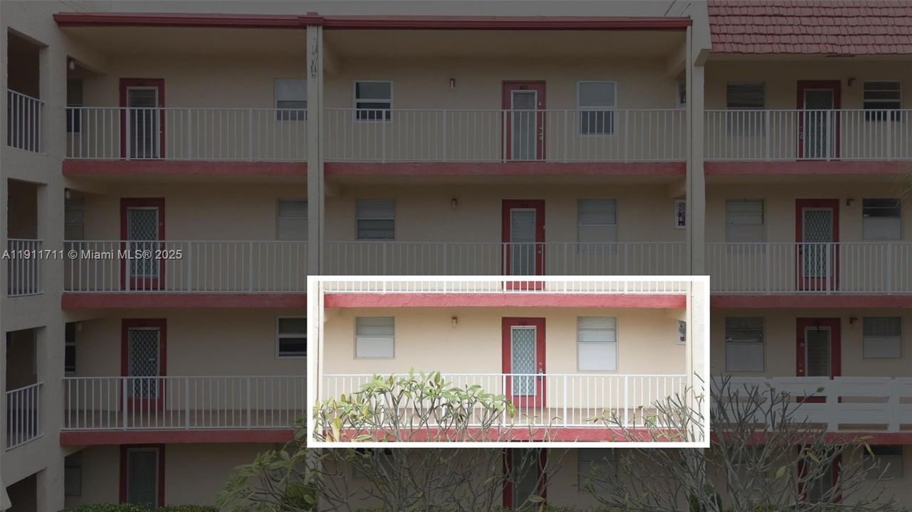 На продажу: $99,990 (2 спален, 2 ванн, 930 Квадратных фут)