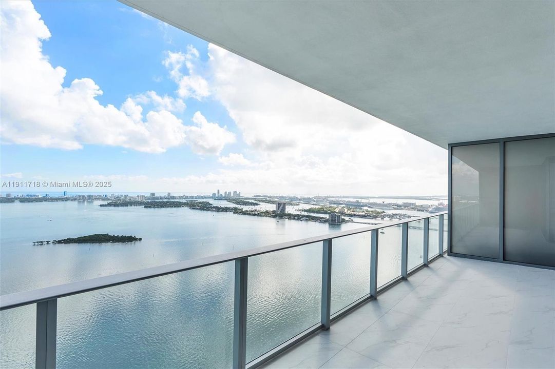 Active With Contract: $14,750 (3 beds, 3 baths, 1759 Square Feet)